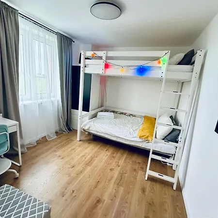 Casa de Férias Dom S Bazenom Pri Hradzi *